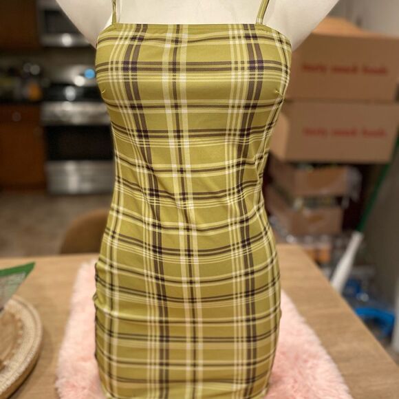 Dresses & Skirts - Stripped dress 